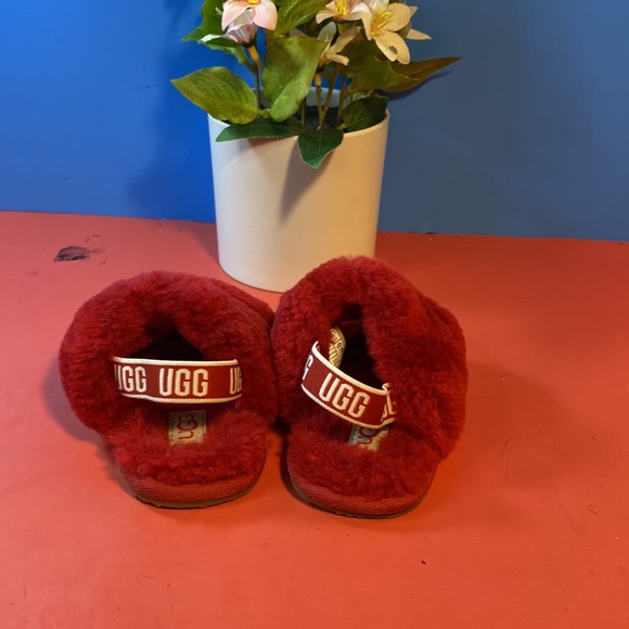 Baby Ugg slippers SZ 04/05 - Picture 3 of 7